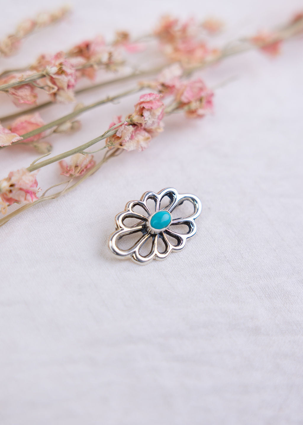Deloris Pin