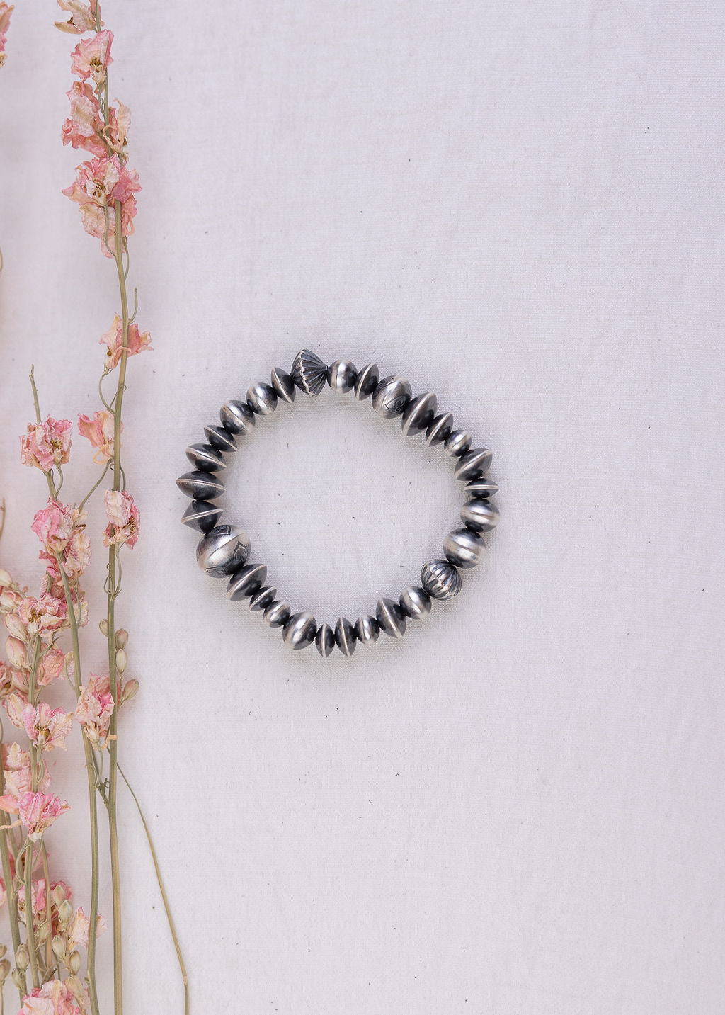 Heart - Misfit Pearl Bracelet