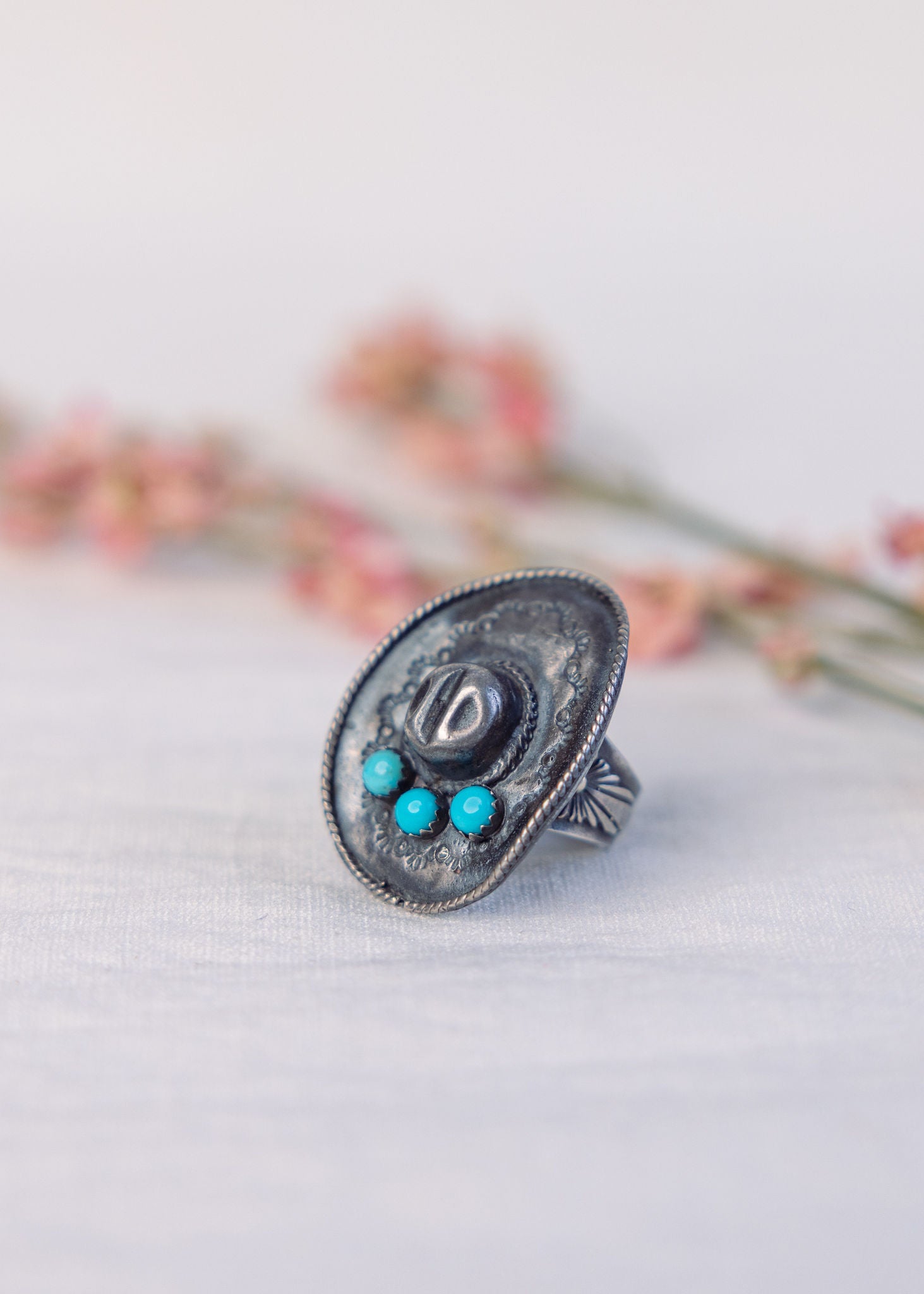 The Annie Oakley Ring Adjustable