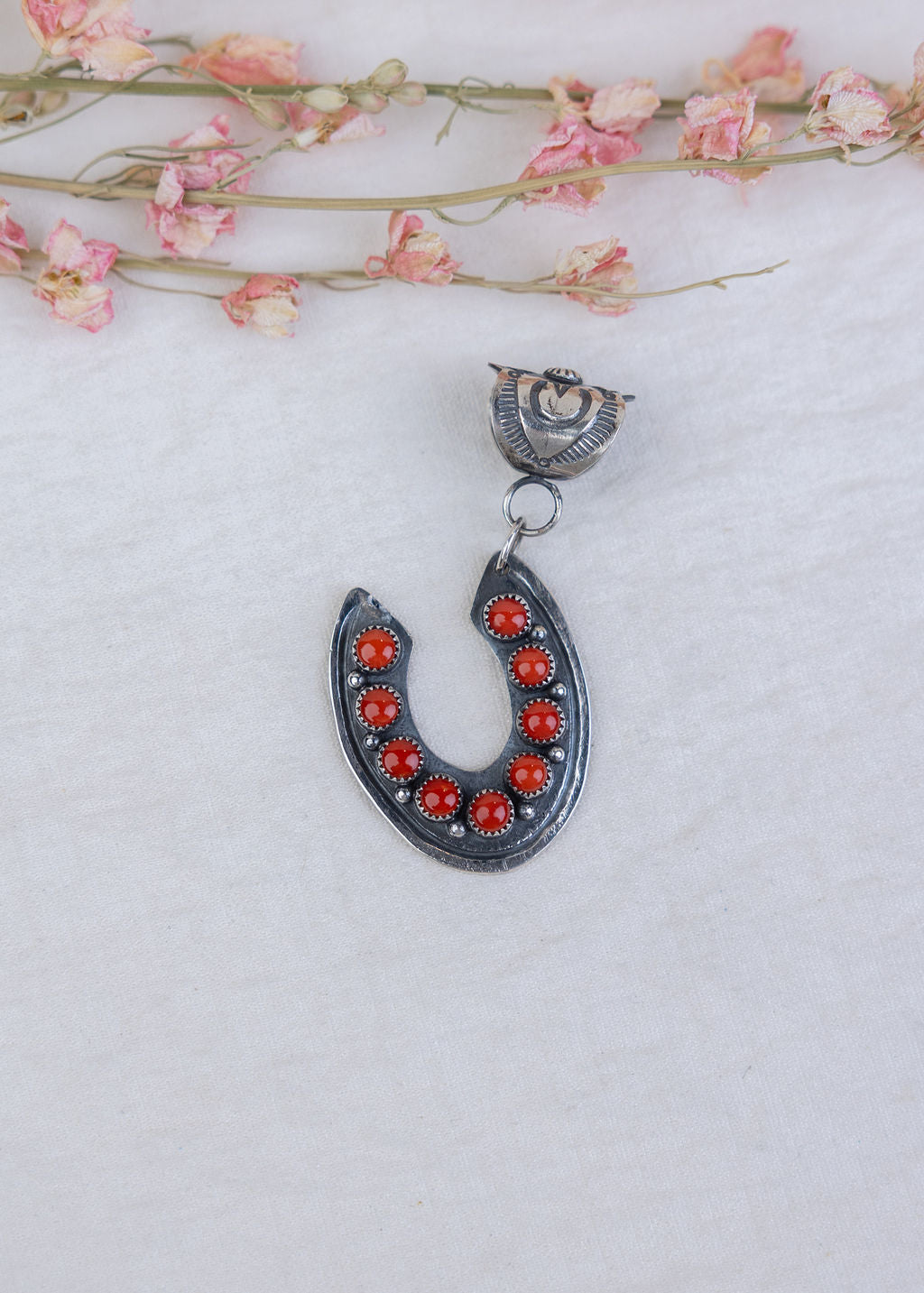 Riva Horseshoe Pendent