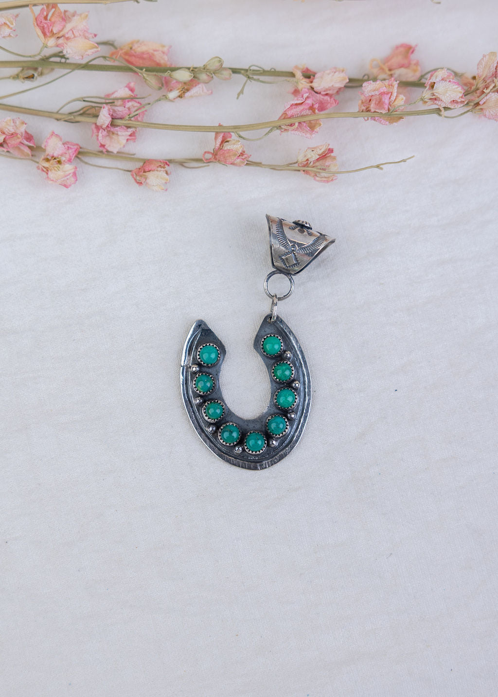 Vallie Horseshoe Pendent