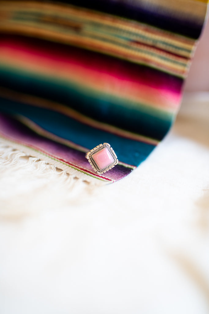 Hibiscus Ring